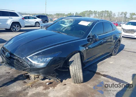 2021 Hyundai Sonata N Line z USA, uszkodzony, nr VIN 5NPEK4JC1MH131415